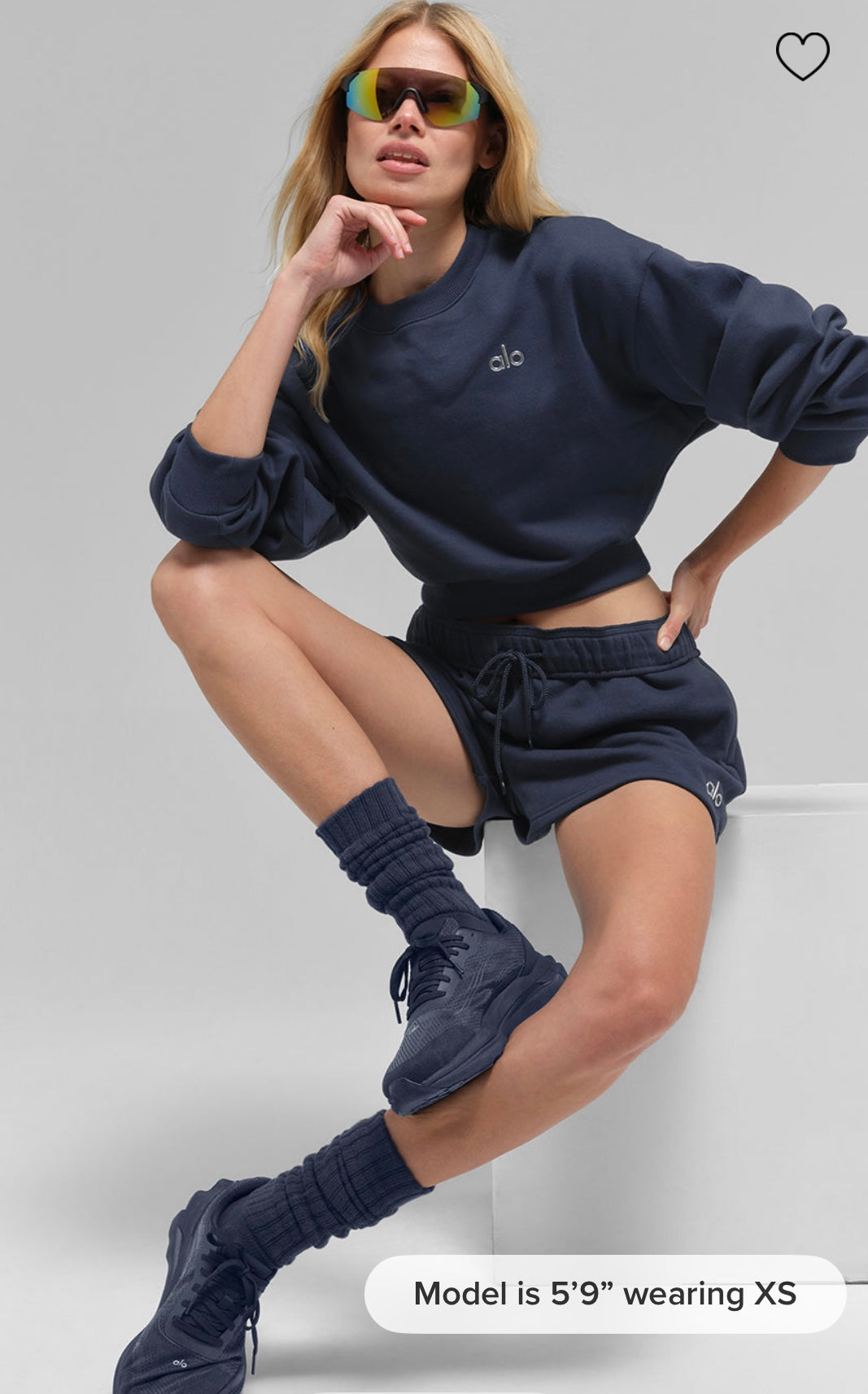 alo Cropped Accolade Crewneck - Navy
